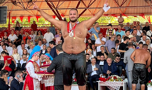 Kırkpınar’ın yeni yiğidi: Serhat Göçmez başaltı boyuna yükseldi