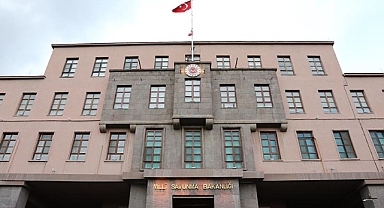 Azerbaycan-Gürcistan sınırında düşen askeri kargo uçağının enkazında son şehit naaşına da ulaşıldı