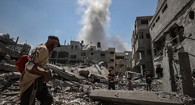 İsrail, ateşkese rağmen Gazze'de saldırılara ve yardım girişini kısıtlamaya devam ediyor