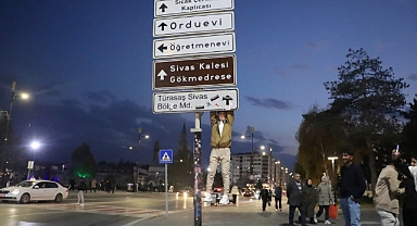 Kızılay'da başlayan akım Sivas'a sıçradı