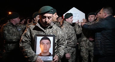 İstanbul'da şehit düşen polis memurunun naaşı Samsun'a getirildi