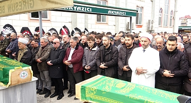 Mezar yeri yolunda can veren dayı ve yeğen gözyaşlarıyla defnedildi