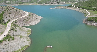 Sadece baraj suları çekilince kullanılan yol kalıcı hale getiriliyor