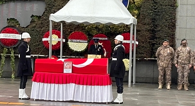 Şehit polis memuru Emre Albayrak için İstanbul İl Emniyet Müdürlüğünde tören düzenlendi