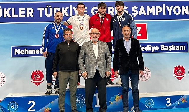 TOGÜ'lü öğrenciler katıldıkları güreş turnuvasında 3 madalya kazandı