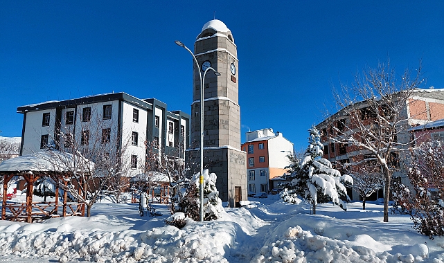 Başçiftlik ilçesinde kar yağışı etkisini sürdürüyor