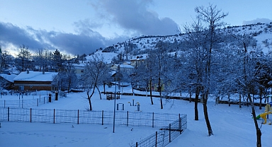 Başçiftlik'te kar yağışı devam ediyor