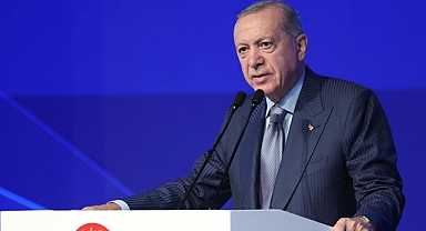 Cumhurbaşkanı Erdoğan: Gençlerimizi hedef alan saldırı dalgasını ancak bir olursak püskürtebiliriz