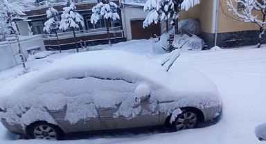 Tokat'ın ilçelerin kar yağışı devam ediyor