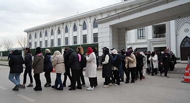 Yapay zekayla kadın olup vurgun yapmışlar