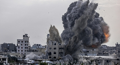 İsrail, ateşkese rağmen Gazze Şeridi’nde hava saldırıları ve yıkımlarını sürdürüyor