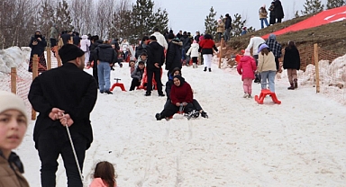 Ordu'nun menderesleri ile ünlü bin 500 rakımlı yaylasında kar festivali