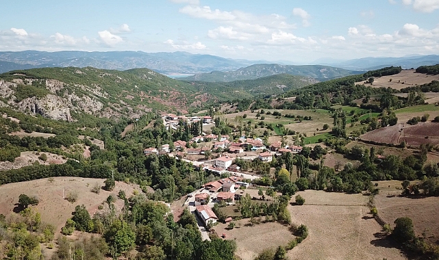 Almus'ta bir beldenin haritası değişerek ikiye bölündü