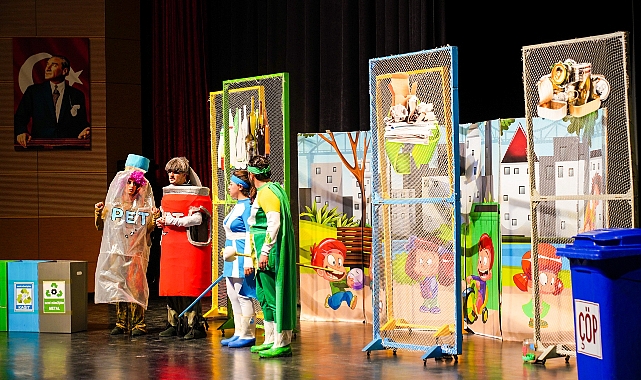 Erbaa'da çocuklara sıfır atık bilinci tiyatro ile anlatıldı