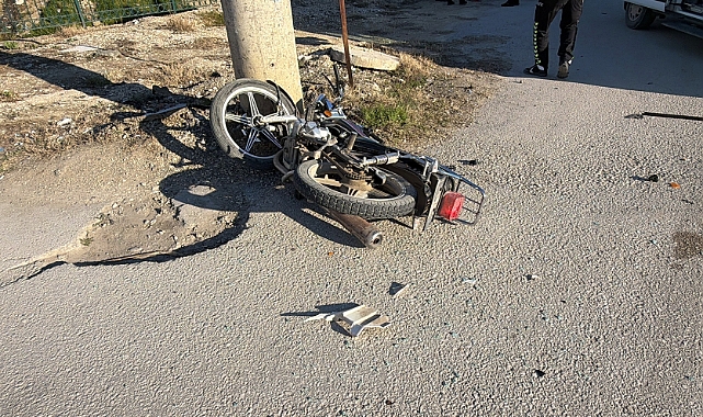 Erbaa’da motosiklet ile otomobil çarpıştı: 2 yaralı