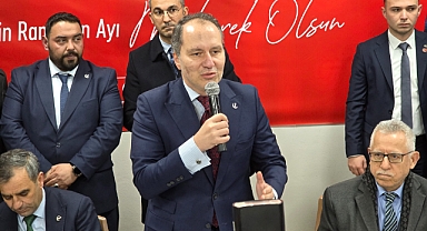 Fatih Erbakan Yozgat'ta vatandaşlarla iftar sofrasında buluştu