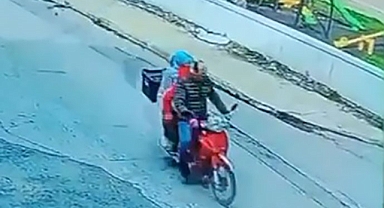 Kornaya bastı ama otomobile çarpmaktan kurtulamadı