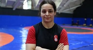 Milli güreşçi Tuba Demir, 23 yaş altında Avrupa 3'üncüsü oldu