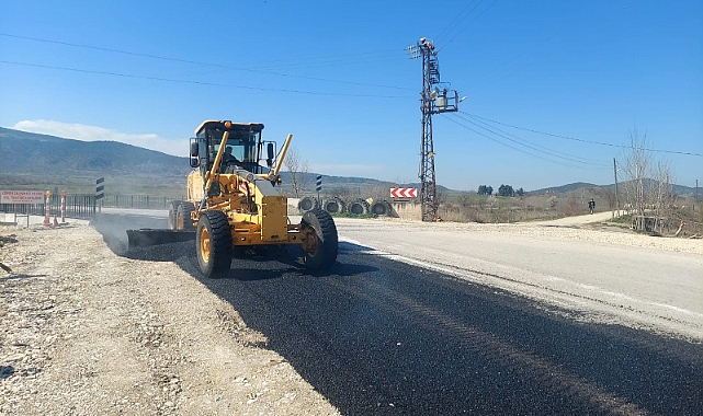 Niksar'da Şahinli-Mahmudiye grup yolundaki köprü genişletildi
