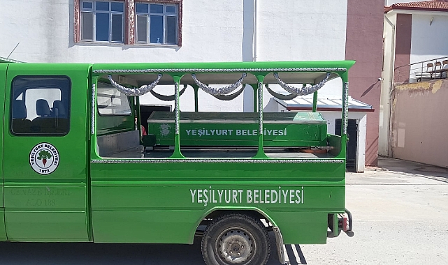 Yeşilyurt'ta bir kişi kaldığı apartta ölü bulundu