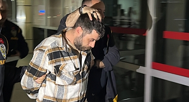 5 yarım altın için yaşlı kadını öldürdü