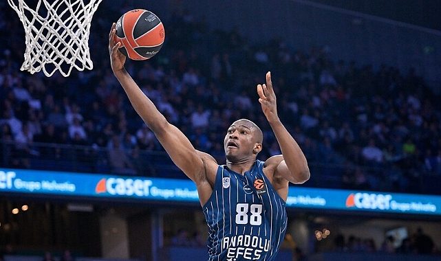 Anadolu Efes Basketbol Takımı, yarın Partizan'ı ağırlayacak