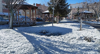 Başçiftlik'te kar yağışı etkili oldu