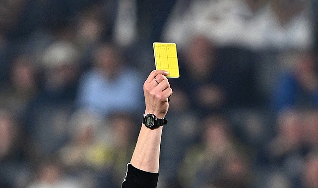 Fenerbahçe-Beşiktaş derbilerinde kart sayıları dikkati çekiyor