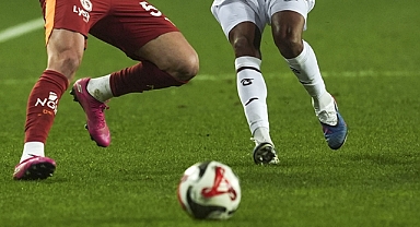 Lider Galatasaray, Süper Lig'de yarın Trabzonspor'a konuk olacak