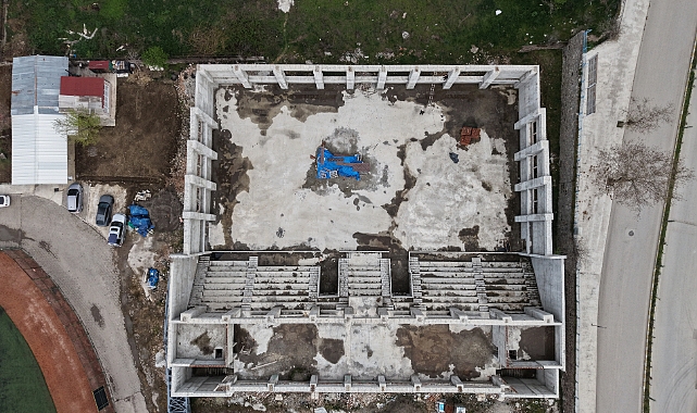 Niksar'da spor salonu inşaatı yeniden başlayacak