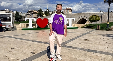 Tokat'ın tarihini futbol şovuyla tanıtıyor