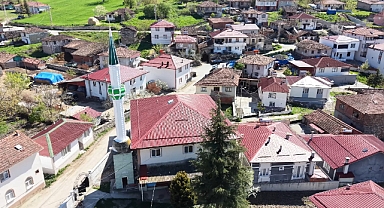Tokat'ta depremde hasar gördüğü için yıkılan minarenin yerine yenisi yapıldı