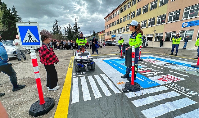 Tokat’ta öğrencilere uygulamalı trafik eğitimi verildi