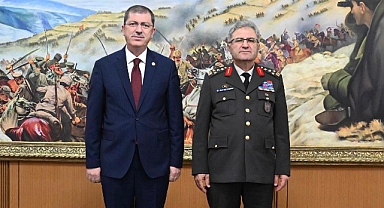 AK Parti Tokat Milletvekili Arslan, Kara Kuvvetleri Komutanı Orgeneral Tokel’i ziyaret etti