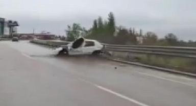 Araçları yavaşlatmak isterken feci kazayı saniye saniye görüntüledi