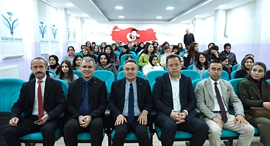 TOGÜ'de lise öğrencileri 
