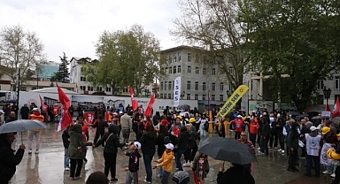 Tokat'ta 1 Mayıs Emek ve Dayanışma Günü kutlandı