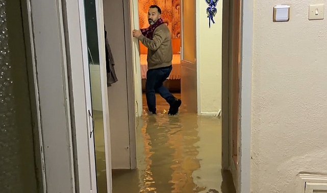 Zile'de yağmur sonrası evleri su bastı, vatandaşlar altyapı sorununun çözülmesini istedi