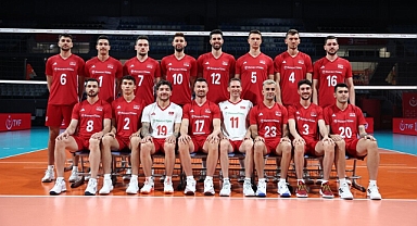 A Milli Erkek Voleybol Takımı ikinci maçında Fransa'yı yendi