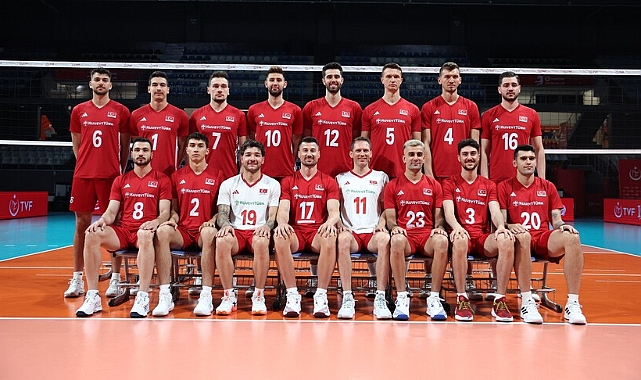 A Milli Erkek Voleybol Takımı ikinci maçında Fransa'yı yendi