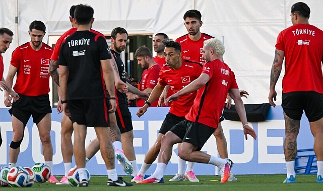 A Milli Futbol Takımı, Avustralya maçının hazırlıklarına dev