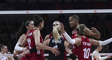 A Milli Kadın Voleybol Takımı Fransa'yı 3-0 yendi