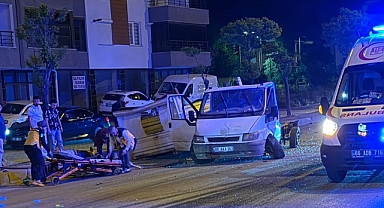 Minibüs ve otomobil çarpıştı: 2 kişi yaralandı