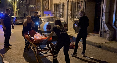 Psikolojik sorunları olan adam hem kendini hem annesini bıçakladı