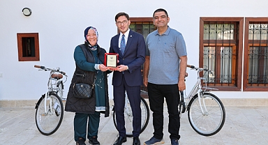 Tokat Belediyesinden çevreye duyarlı vatandaşlara bisiklet ödülü