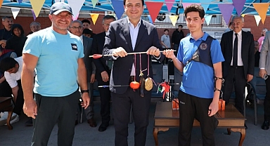 Vali Abdullah Köklü genç okçularla buluştu