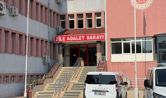 Zile'de genç kadın evinde ölü bulundu: Anne ve iki