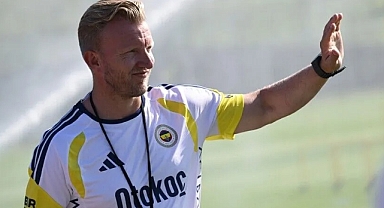 Fenerbahçe Yardımcı Antrenörü Kuyt, en iyisi olmak için çalıştıklarını belirtti