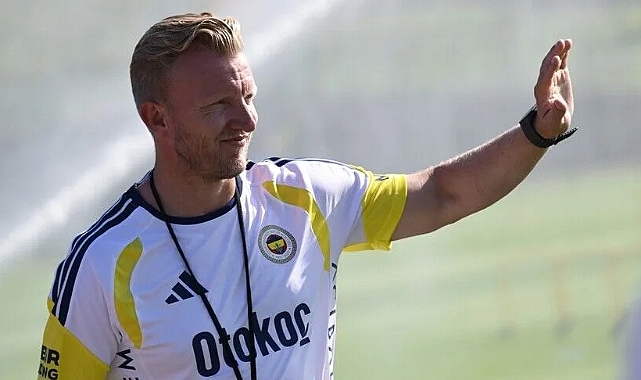 Fenerbahçe Yardımcı Antrenörü Kuyt, en iyisi olmak için çalıştıklarını belirtti