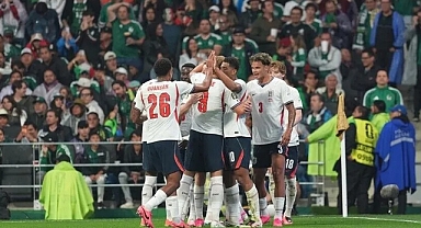 İngiltere, Meksika'da çeyrek finale yükseldi